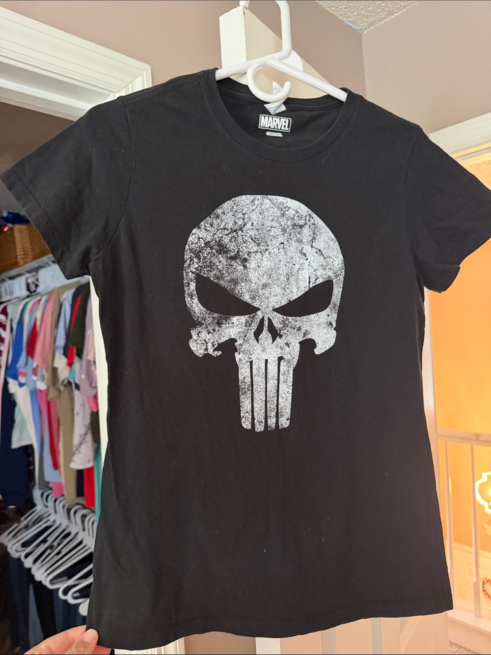Marvel Black Short Sleeve Tee with Distressed Gray Punisher Skull Small